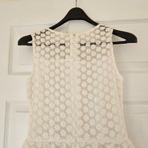 Gorgeous Vintage Daisy Embossed Dress With Crinalin - Picture 2 of 6